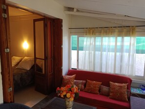 2 Schlafzimmer, Bügeleisen/Bügelbrett, kostenloses WLAN