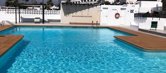 Great Location and views ,decorated to a high spec modern standard .Very popular