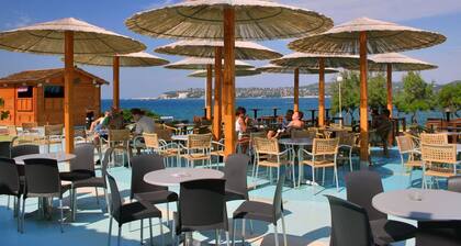 Comfortable apartment in Valizza-Umag, surrounded by greenery, air-conditioned, WiFi