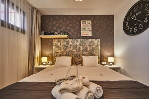 1 bedroom, iron/ironing board, Internet