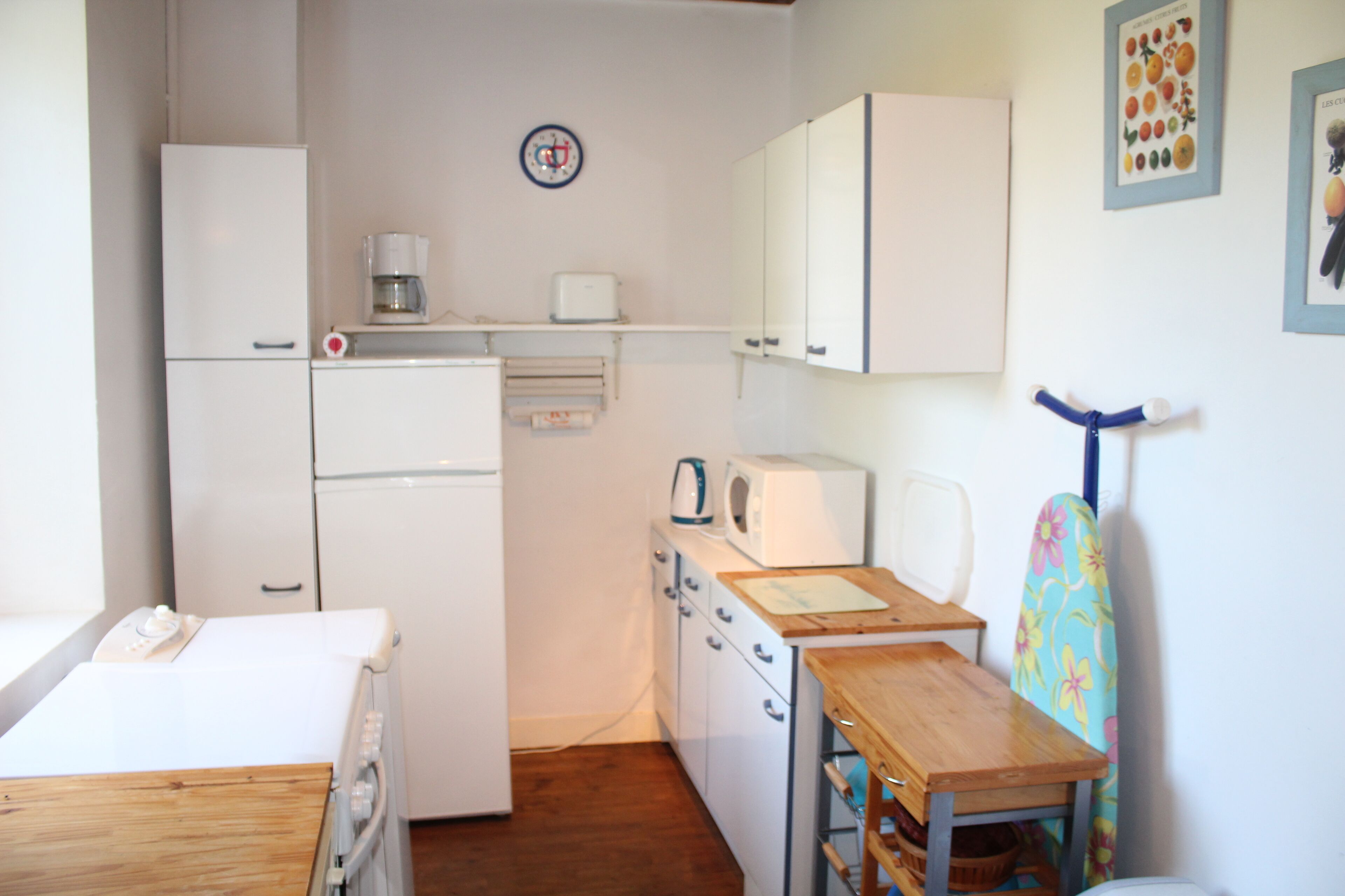 Family Friendly Gite with Heated Pool and Fishing Lake