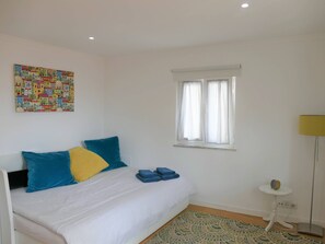 1 Schlafzimmer, Bügeleisen/Bügelbrett, Reisekinderbett, kostenloses WLAN
