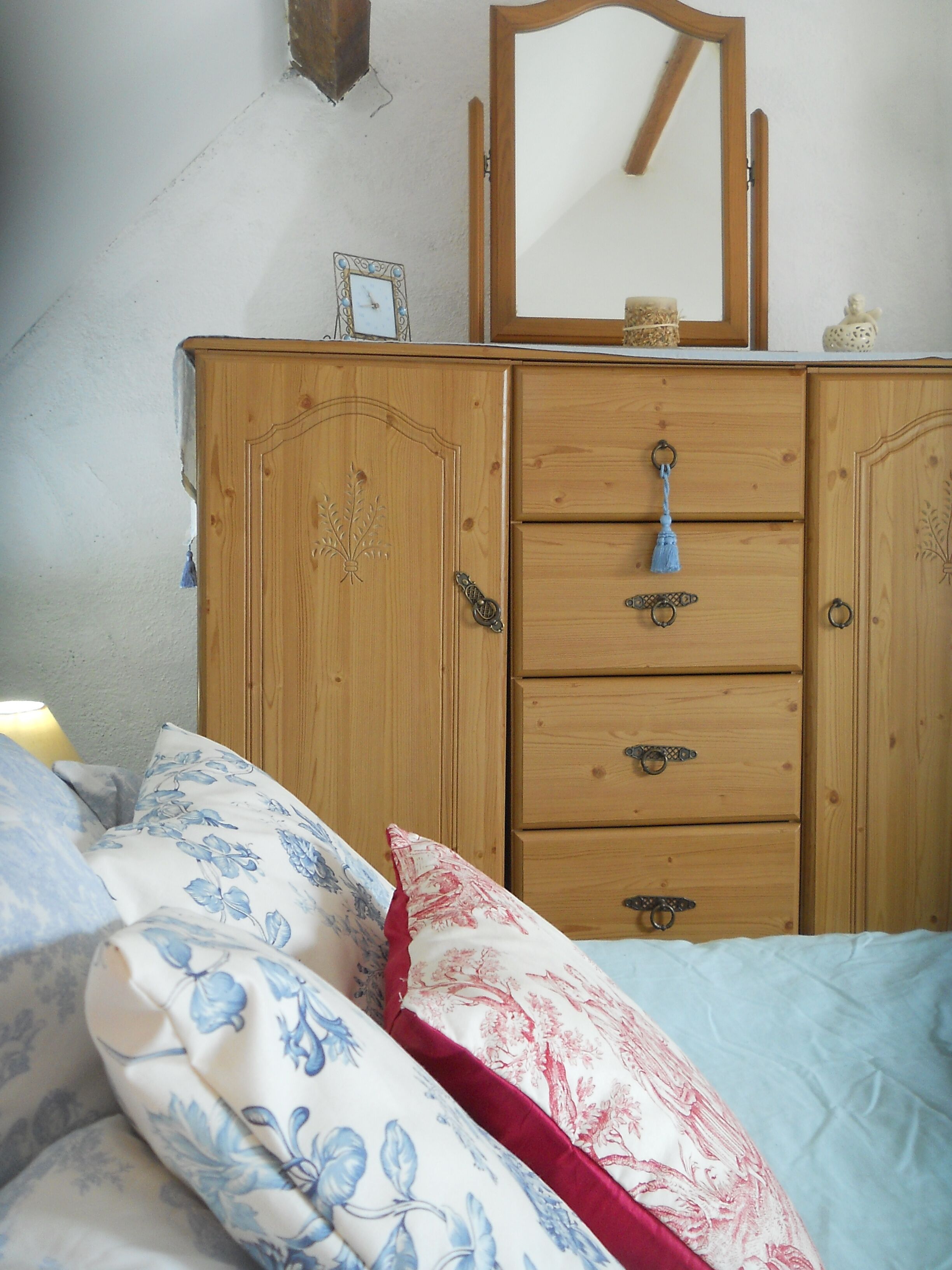 Rural country cottage on large smallholding