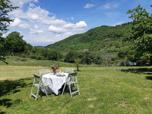 Outdoor dining - Stop and stay in Chianti! The Bracconiere (San Polo in Chianti)