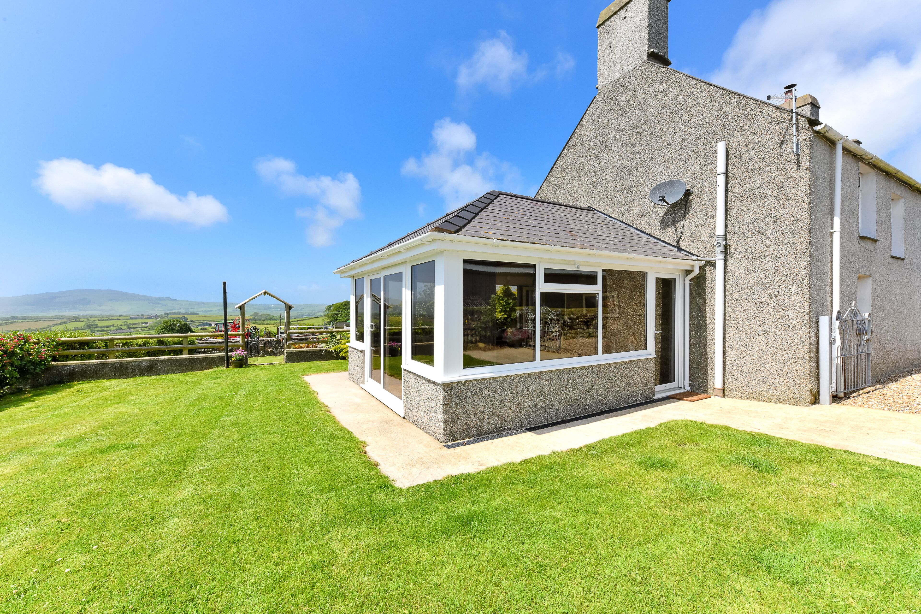 Lleynholidays - Cae Garw cottage  nr Abersoch with stunning sea views