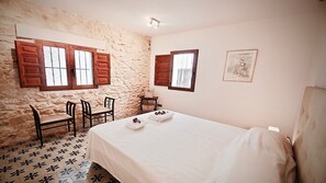 1 makuuhuone, silitysrauta/-lauta, ilmainen Wi-Fi, vuodevaatteet