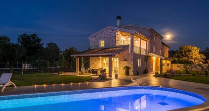 LUXUSVILLA mit SPA und PRIVATEM POOL, 20% Rabatt für Oktober 2019