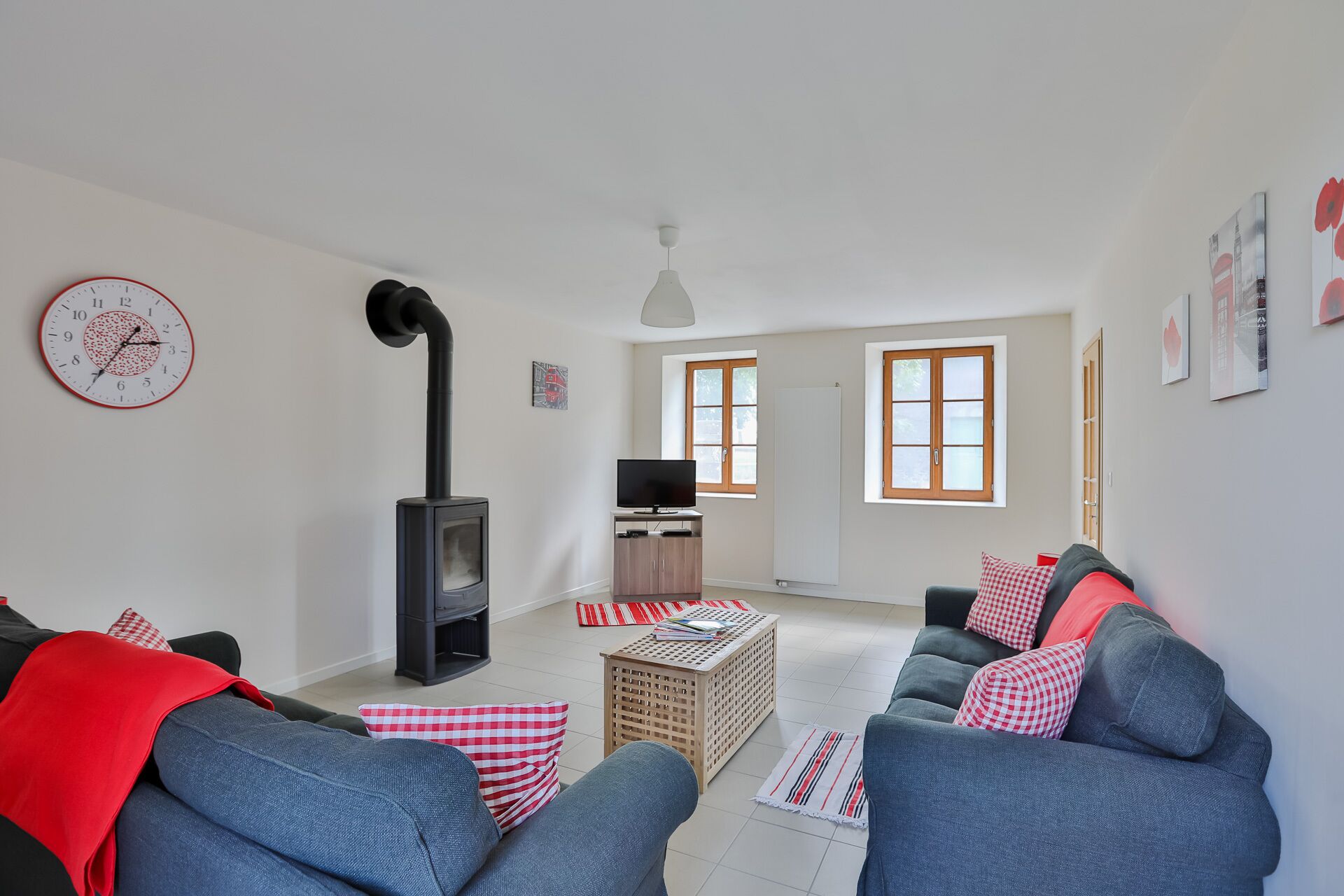 Spacious, stylish and contemporary family-friendly gite in Gavray, Normandy