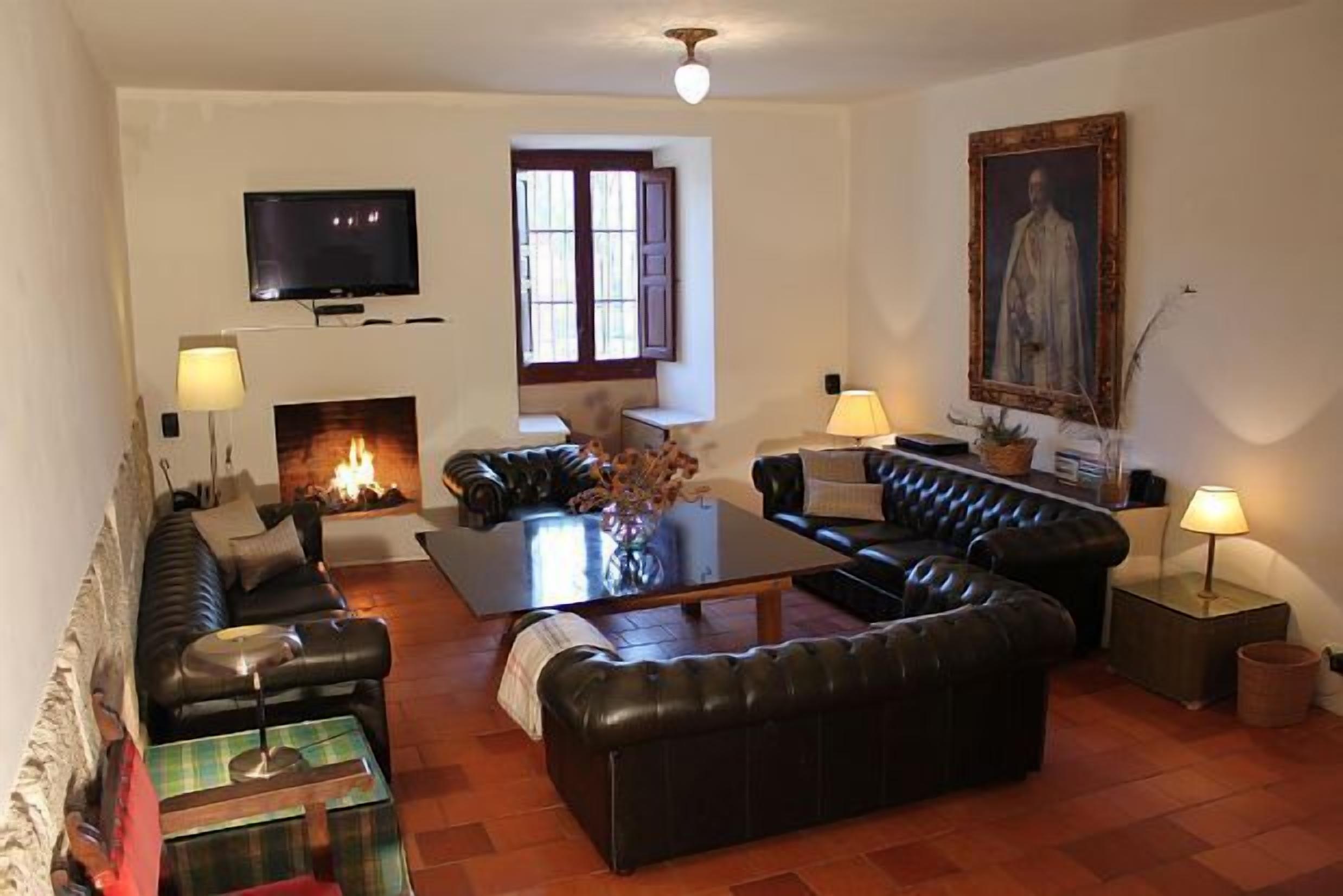 Rural house (full rental) Palacio de Hoyuelos for 16 people