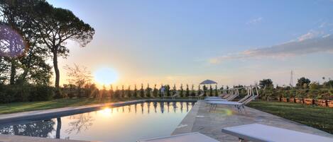 Piscina a l'aire lliure