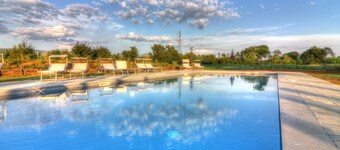 Tipica villa toscana nei pressi di Arezzo, con piscina privata e 16 posti letto