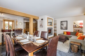 Dining - Chalet Les Tissourds 4*, central, hot tub (Chamonix-Mont-Blanc)