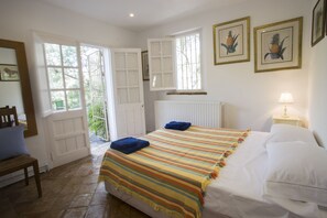 2 slaapkamers, een strijkplank/strijkijzer, gratis wifi, beddengoed