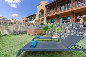 Property grounds - Okeanos Villa front line San Blas (R) (Santa Cruz de Tenerife)
