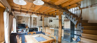 Melendreros House.  Country house, large, well equipped and with beautiful views.