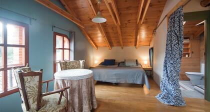 Melendreros House. Country house, large, well equipped and with beautiful views.