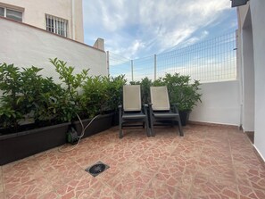 Terrace/patio - House Nuri de Rei La Pobla Tornesa .9 people.jacuzzi, barbecue, couples and groups. (Pobla Tornesa (la))