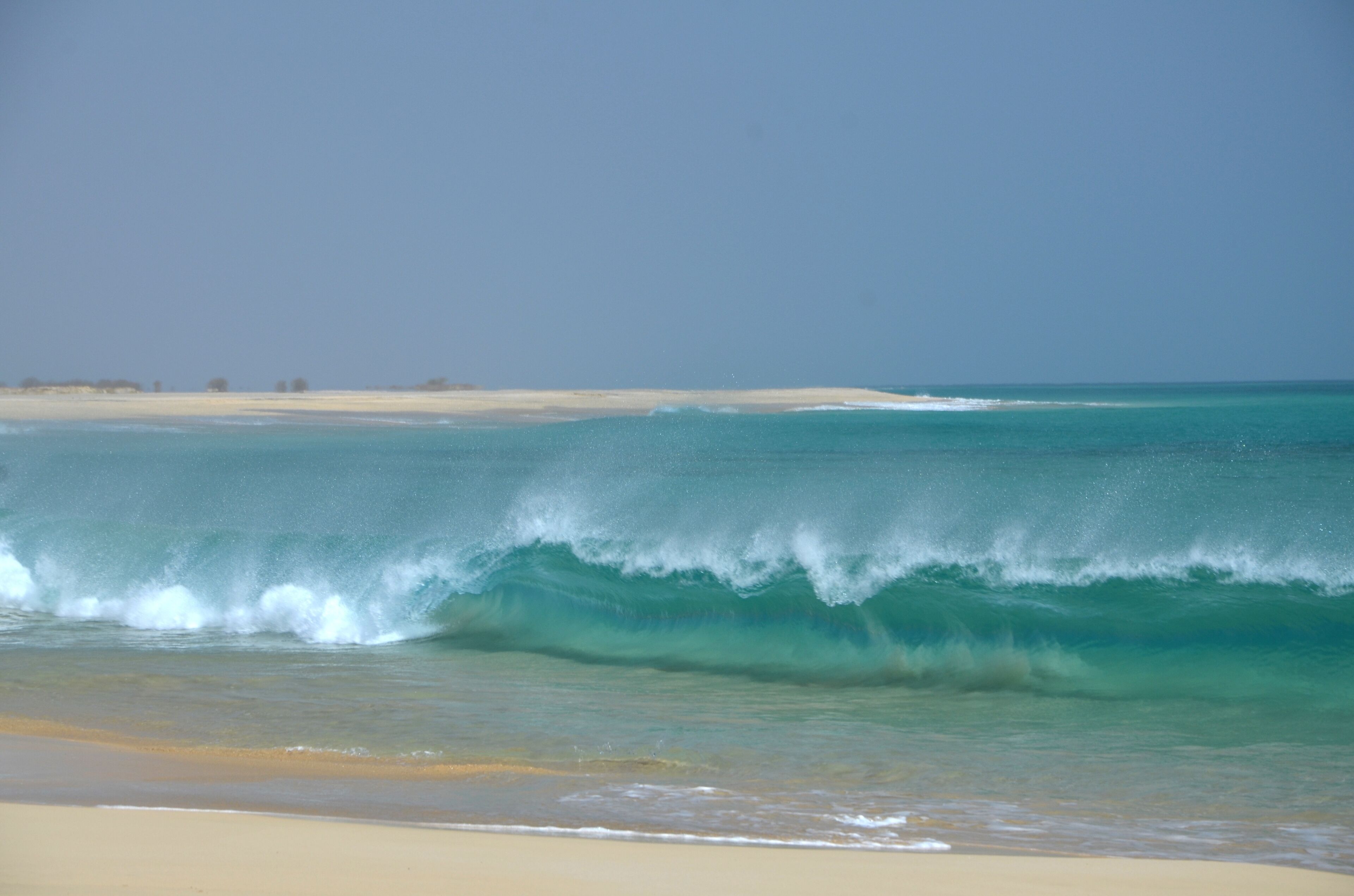 Beach nearby, sun-loungers, beach towels