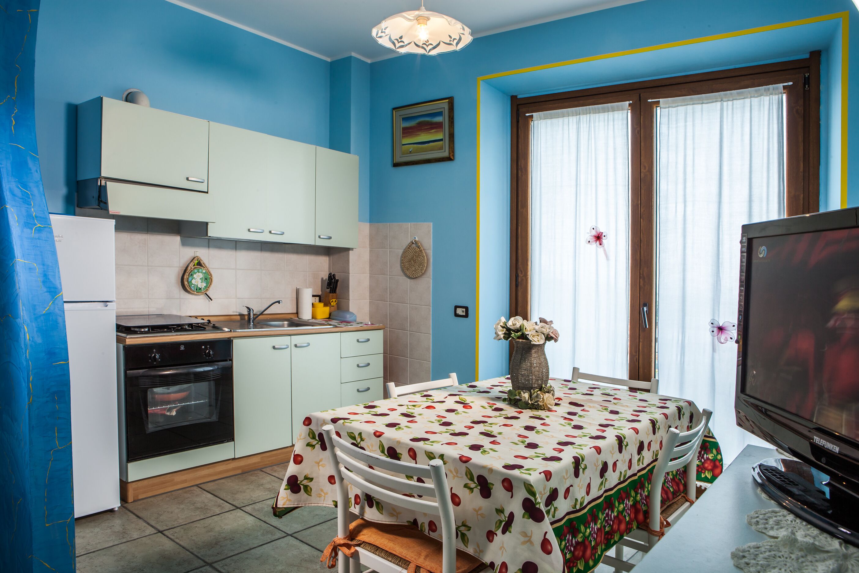 Romantic honeymoon lacation studio for couples in love