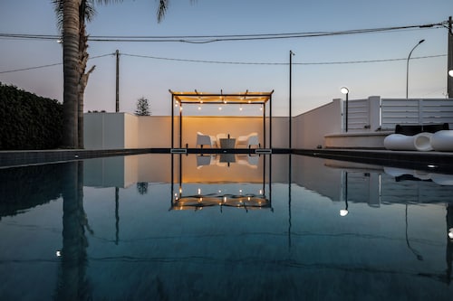 Deep Blue Sea - Casa vacanza (swimming pool, bbq, solarium)