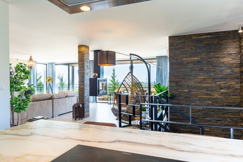 Laran Paratiisihuvila Merinäköalalla