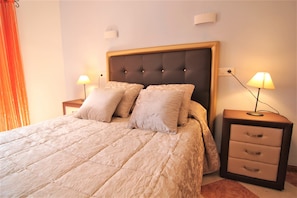 2 bedrooms, free WiFi, bed sheets