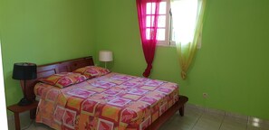 2 bedrooms, iron/ironing board, WiFi, bed sheets - Tourist apartment rental: ISORA (SAINTE ANNE)