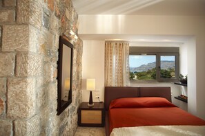 3 soverom, safe på rommet, strykejern/-brett og wi-fi