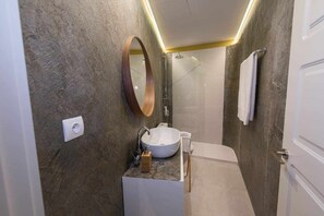 Amenidades de baño gratuitas y secadora de cabello