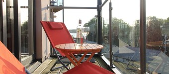 Llys Marina Fabulous Modern Apartment with Balcony for Snowdonia and Anglesey