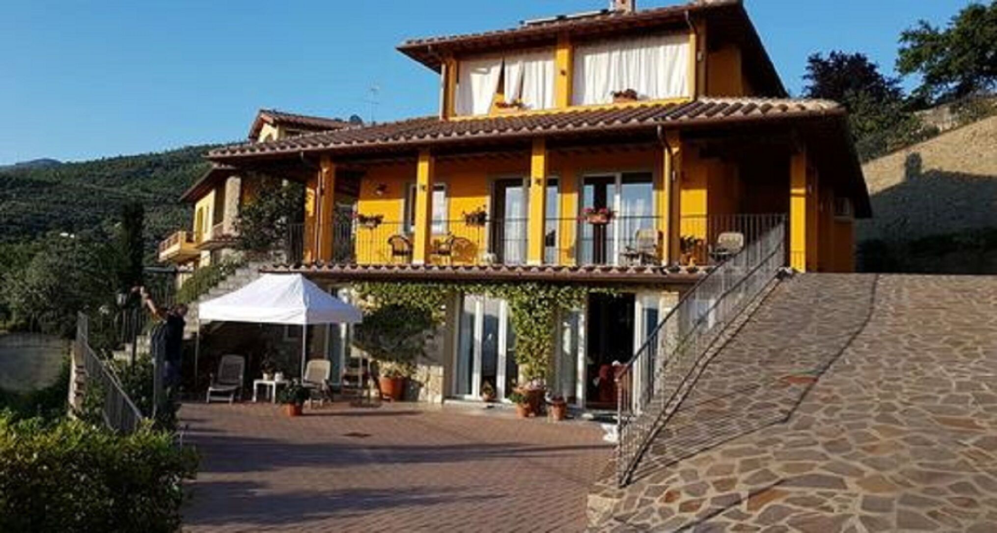 Villa "lucrezia" - beautiful villa surrounded by greenery.