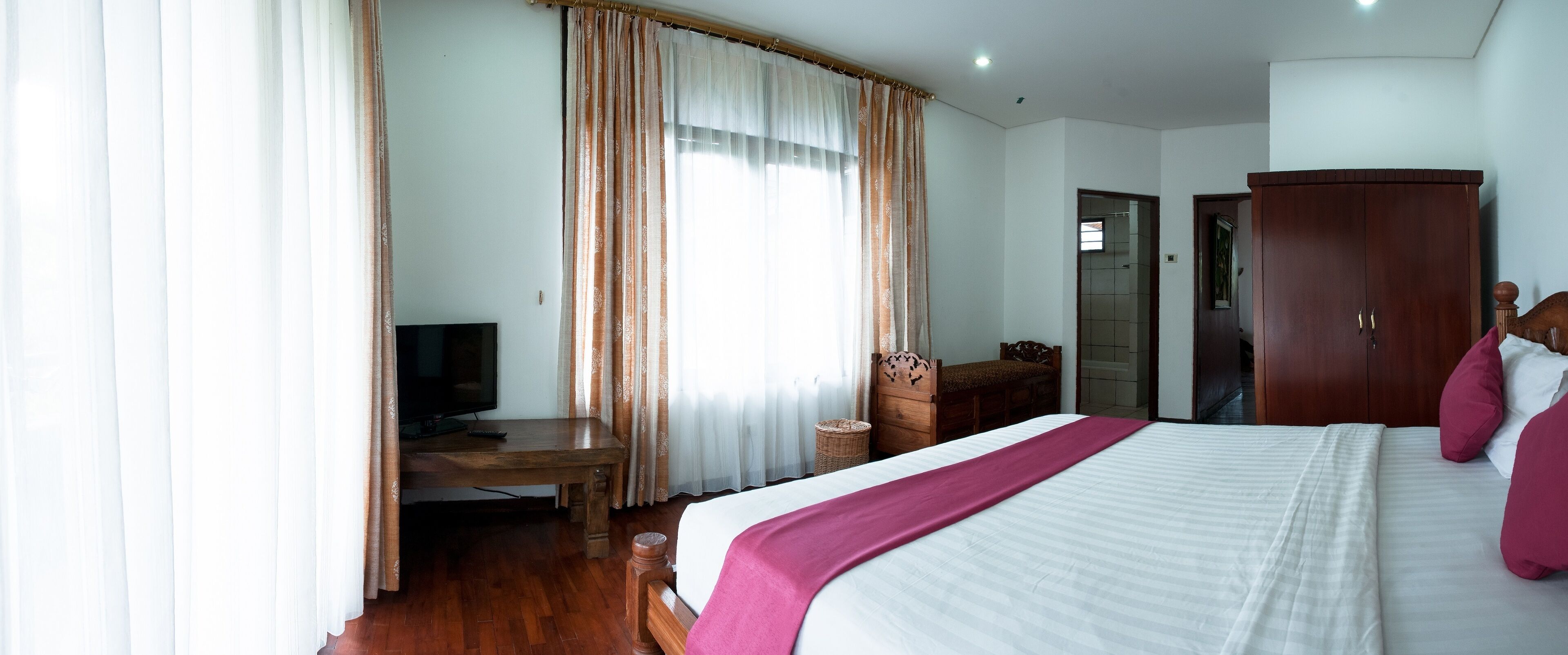 villa Lovender Klub bunga