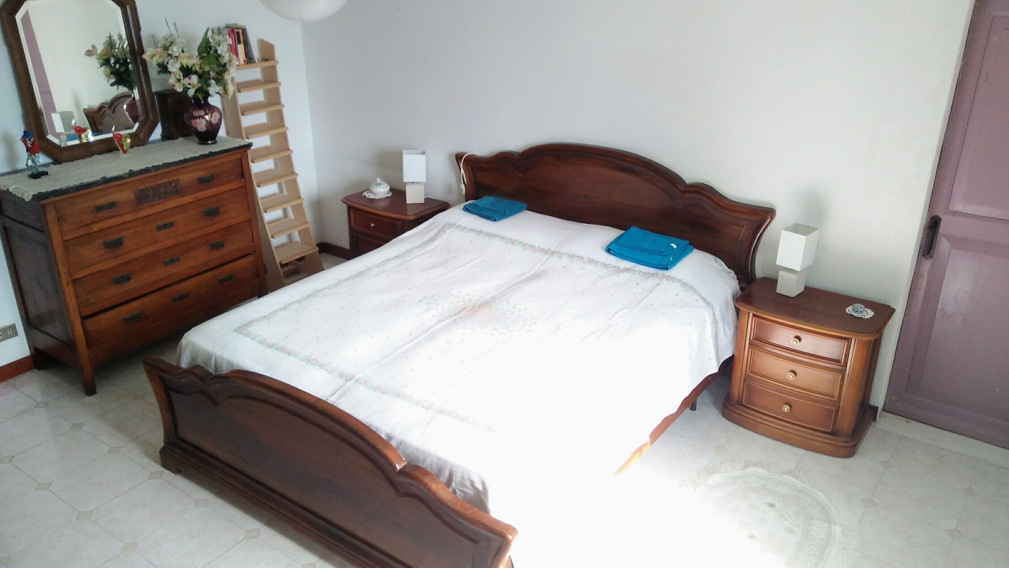 Stone house immersed in nature for relaxing holidays with family