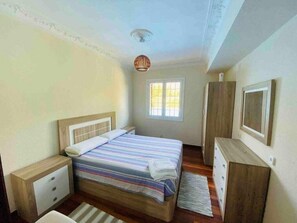 3 Schlafzimmer, Bügeleisen/Bügelbrett, kostenloses WLAN, Bettwäsche