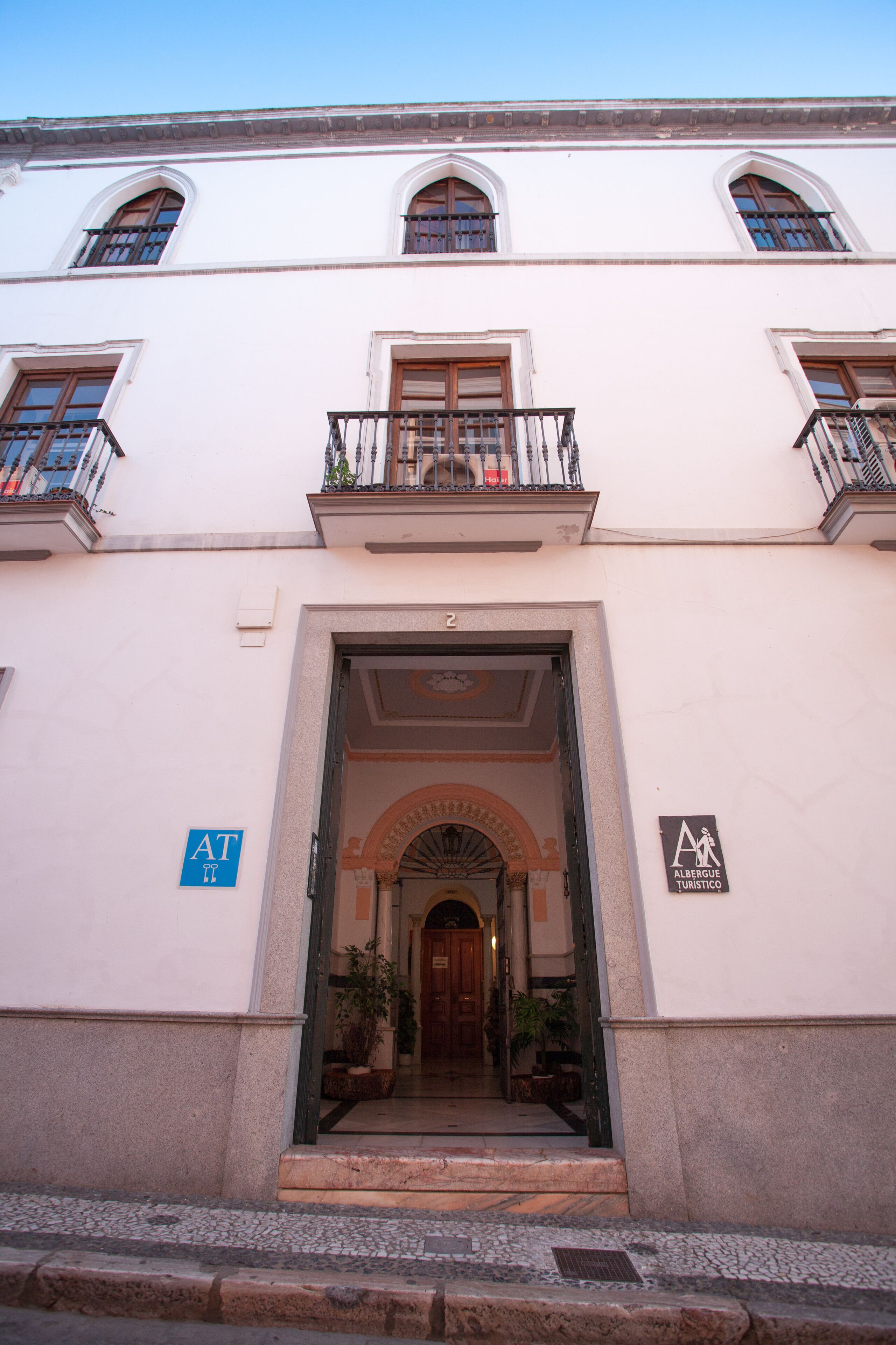 EXTRENATURA-Alojamientos- (tourist apartments and tourist Hostel)