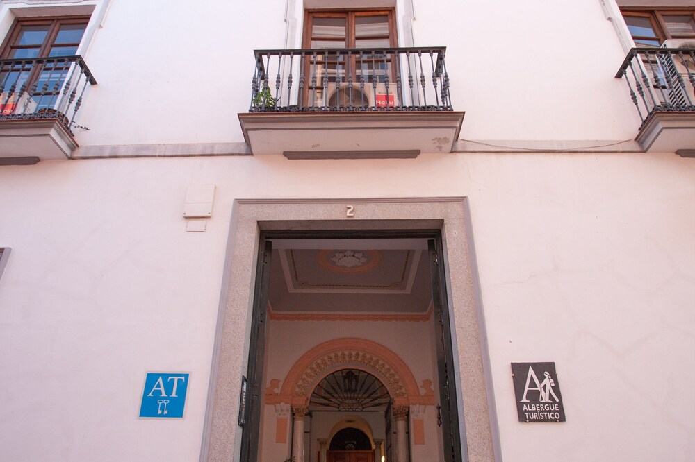 EXTRENATURA-Alojamientos- (tourist apartments and tourist Hostel)