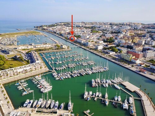 (^ ‿ ^) Gemütlich und hell, nahe dem Strand, dem historischen Zentrum und dem Supermarkt