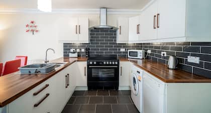 Moderna cabaña de 2 dormitorios en el campo de Ballycastle, NI