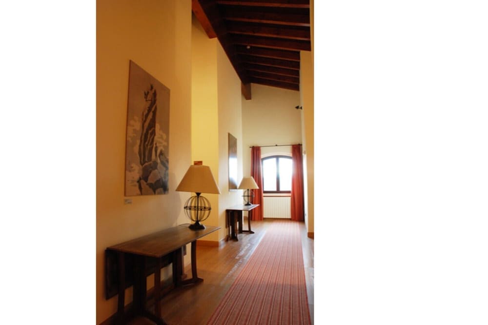 Private room in rural hotel with charm 3