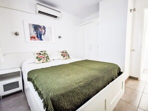 1 bedroom, in-room safe, iron/ironing board, free WiFi