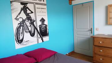 2 chambres, fer et planche Ă repasser, Wi-Fi, draps fournis