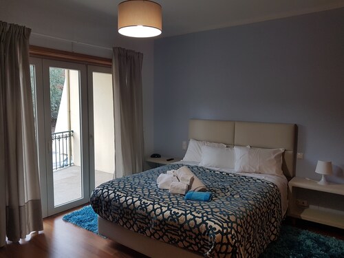 Maison près de Porto, Espinho et Santa Maria da Feira. 