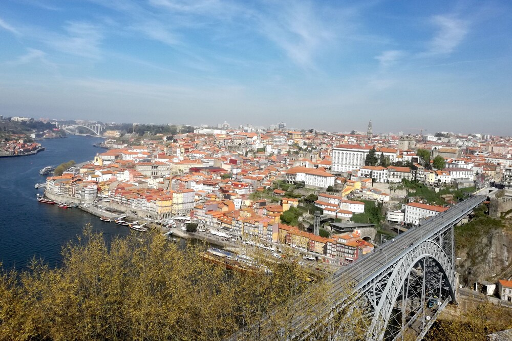House near Oporto, Espinho and Santa Maria da Feira.