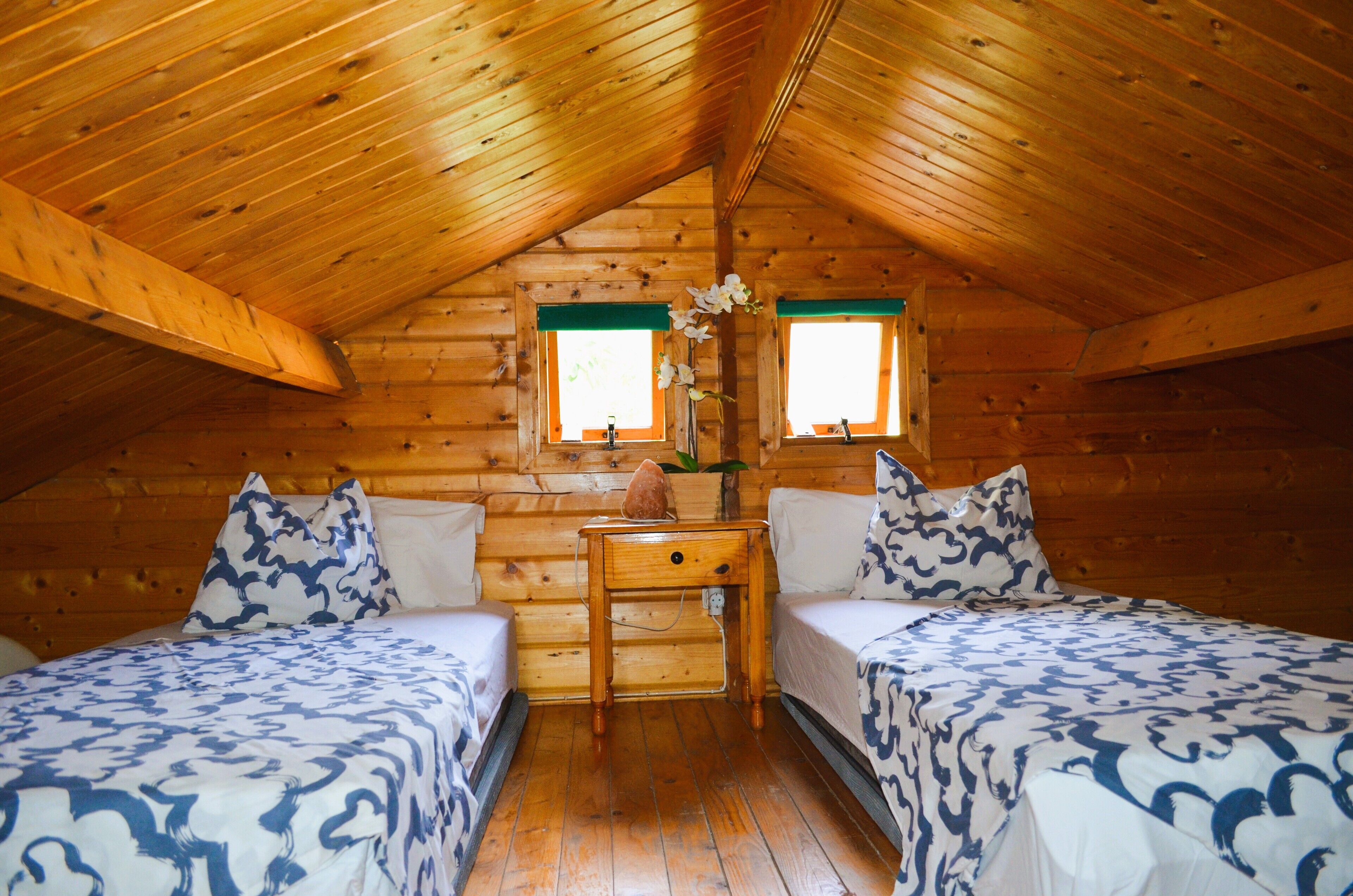 2 bedrooms, iron/ironing board, travel cot, free WiFi