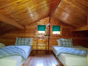2 chambres, fer et planche à repasser, lit parapluie, Wi-Fi gratuit