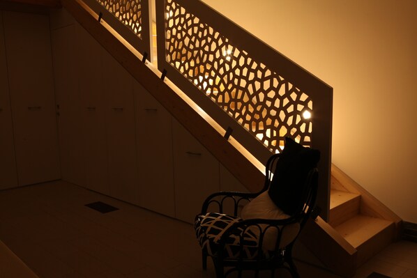 المنشأة من الداخل