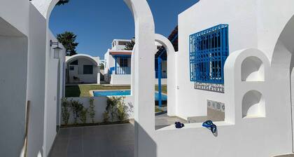 Villa located in first position facing a beautiful sandy beach Kerkouane