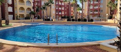 Utomhuspool