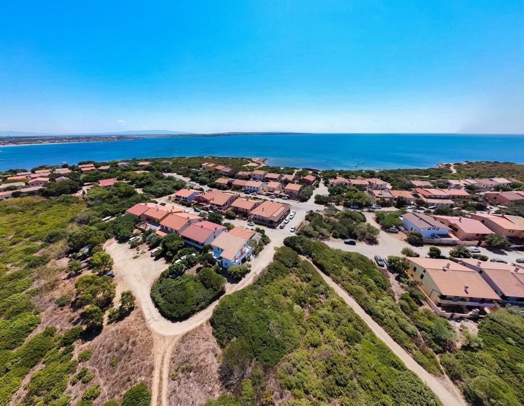 Convenient for surf lovers in Capo Mannu