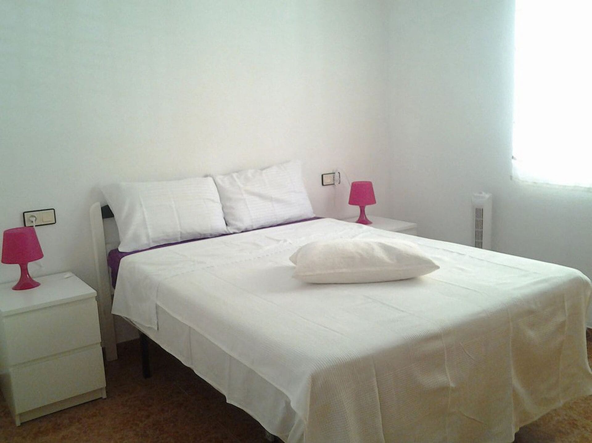 2 slaapkamers, een kluis op de kamer, een strijkplank/strijkijzer